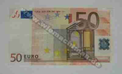 Pants wrinkles out of money