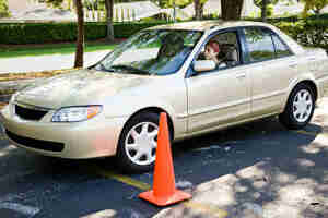 Parallel park: driving instructions