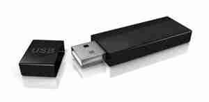 usb format fat32 ntfs difference