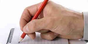 Using a dorm room checklist: furniture and supplies