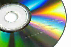 Fix a scratched CD: CD scratch repair