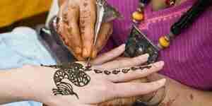Make a Henna Tattoo