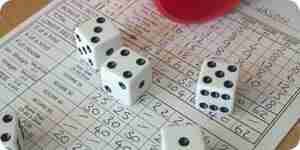 Play Yahtzee: Score Cards and Rules